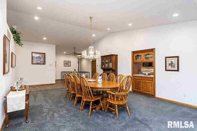 6015 Wisconsin Ave, Davenport, IA 52806 - photo 6