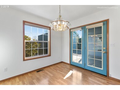 1612 N Main St, Newberg, OR 97132 - photo 4