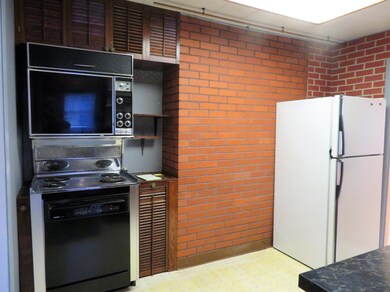 3817 Bristol Ave, Klamath Falls, OR 97603 - photo 4