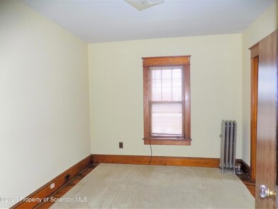 852 N Rebecca Ave, Scranton, PA 18504 - photo 3