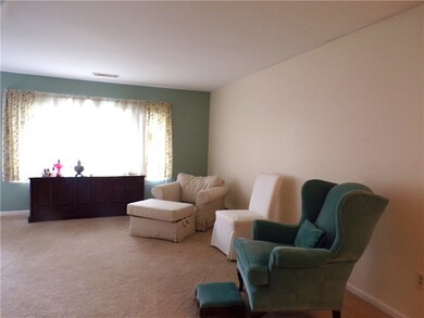 142 Edaville Ct, Warwick, RI 02886 - photo 4