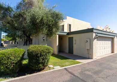 FRONT VIEW OF THIS CORNER UNIT!
