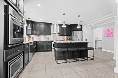 Breakfast bar seating