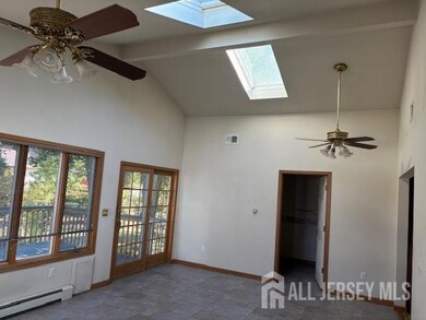 304 Lucia St, Middlesex, NJ 08846 - photo 6