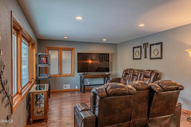 2034 N 3rd - MLS Size-31