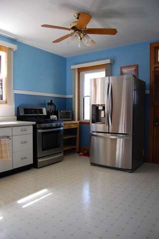 5231 W Wellington Ave, Chicago, IL 60641 - photo 7