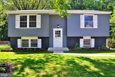 5920 Peregrine Dr, Burke, VA 22015 - photo 2