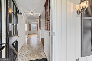 15208 Centergate Dr, Silver Spring, MD 20905 - photo 3