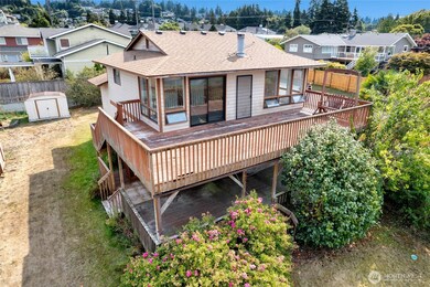831 Puget Dr, Edmonds, WA 98020 - photo 7