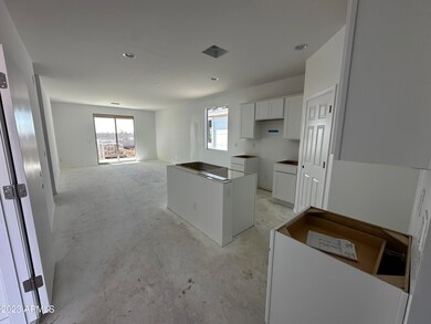 07- Kitchen