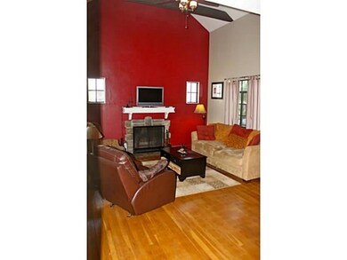 575 Richards Rd, Columbus, OH 43214 - photo 4