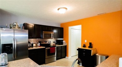 3473 Shadow Bend Dr, Columbus, IN 47201 - photo 6