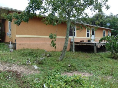 23800 Linda Lee Way, Fort Myers, FL 33913 - photo 4