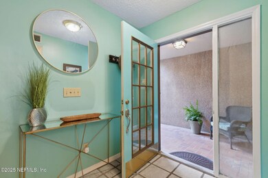 5-web-or-mls-2058 Beach Ave-5