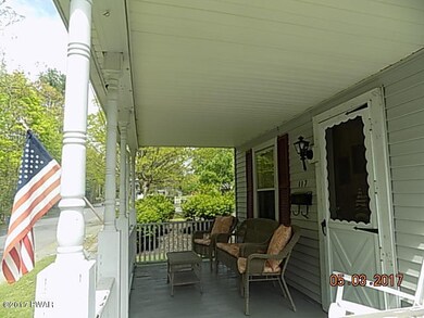 117 Sawkill Ave, Milford, PA 18337 - photo 3