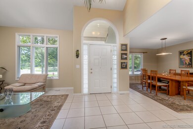 591 Buttonwood Cir, Naperville, IL 60540 - photo 3