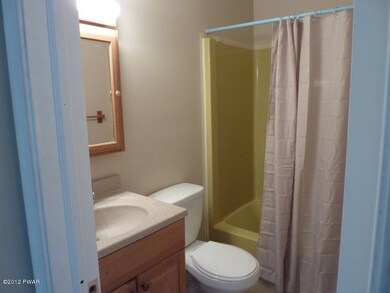 134 Eisenhower Dr, Dingmans Ferry, PA 18428 - photo 2