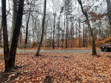 8225 Teeter Dr, Charlotte, NC 28215 - photo 6