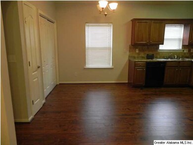 Enjoy your meals with this eat-in kitchen