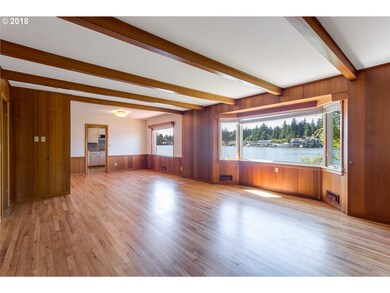 Living Room/Dining Room
