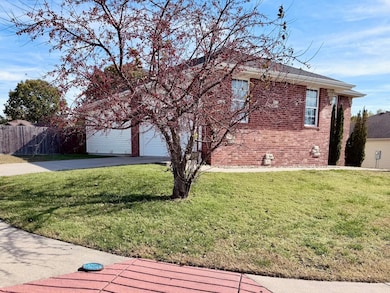 1420 S Solaria St, Ozark, MO 65721 - photo 4