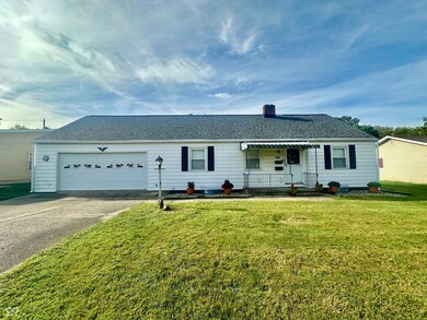 918 Orchard Dr, Covington, IN 47932 - photo 2