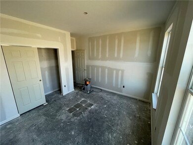 5655 Poplar Woods Ct, Columbus, IN 47203 - photo 7