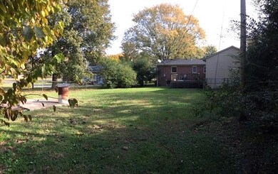 502 S Hillcrest Dr, Shelbyville, TN 37160 - photo 4