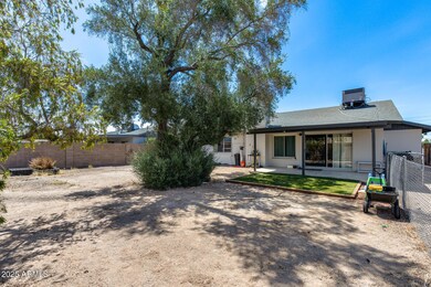 3844 W Calavar Rd, Phoenix, AZ 85053 - photo 5