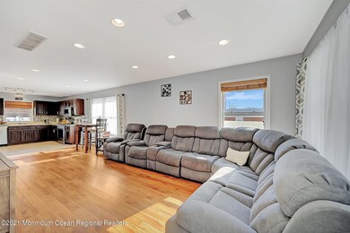 04-Living Room