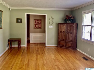 110 Sherwood Dr, Rainbow City, AL 35906 - photo 4