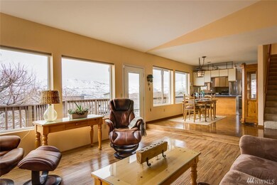 202 Stehekin Way, Chelan, WA 98816 - photo 6