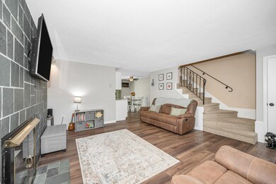 88 Fieldstone Dr unit 88, Londonderry, NH 03053 - photo 5