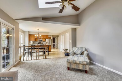 10805 Monticello Dr, Great Falls, VA 22066 - photo 5