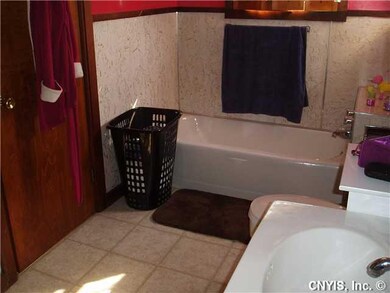 Bathroom. Bathroom in the one bedroom apartment. H