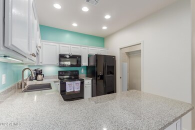 SC533 Kitchen laundry door & garage door