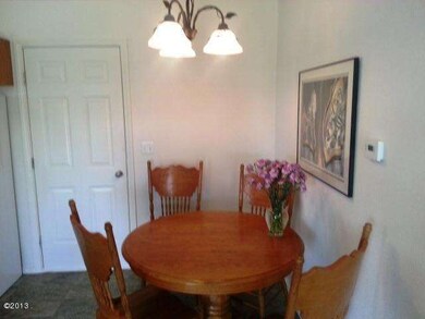 7 Dining Room