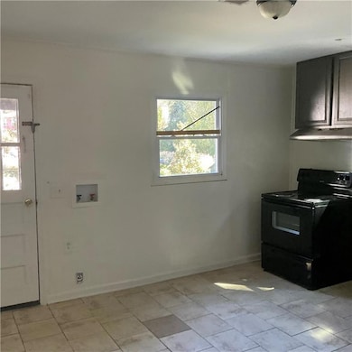 541 W Lake Ave NW, Atlanta, GA 30318 - photo 4