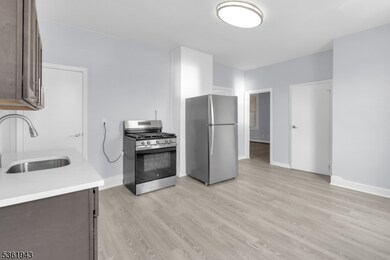 215 Delaware St unit 6, Elizabeth, NJ 07206 - photo 3