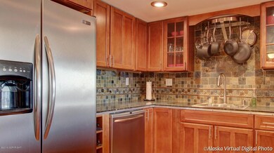 Kitchen 02