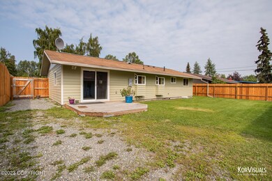 3442 W 83rd-34