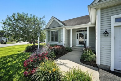 16 Broadleaf Cir, East Longmeadow, MA 01028 - photo 3