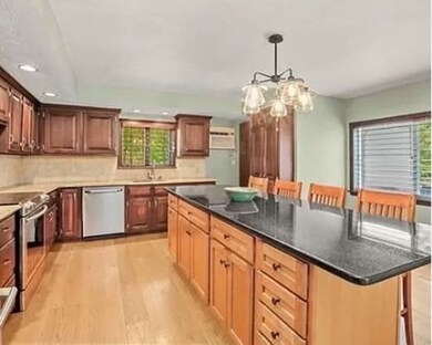 81 Newtown Rd, Acton, MA 01720 - photo 4