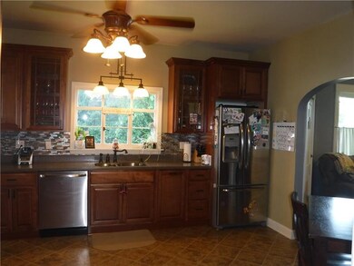 Beautiful large updated kitchen