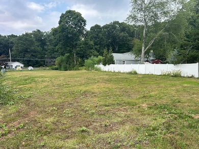 274 Cedarwood Ln, Newington, CT 06111 - photo 3