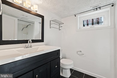 111 S Oak St, Falls Church, VA 22046 - photo 7