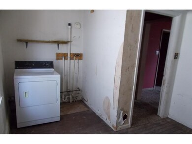 1304 W 3rd St, Anderson, IN 46016 - photo 7