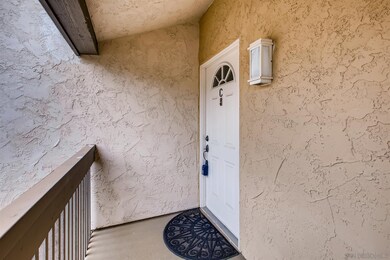 8570 Via Mallorca unit C, La Jolla, CA 92037 - photo 2