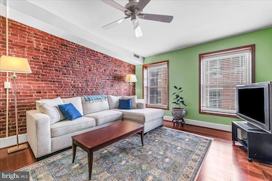 102-22 Church St unit 402, Philadelphia, PA 19106 - photo 3