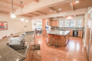 6 Kitchen (1)